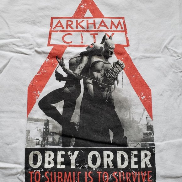 SOLD - Batman Arkham City Catwoman Obey Order T-Shirt - Picture 2 of 3